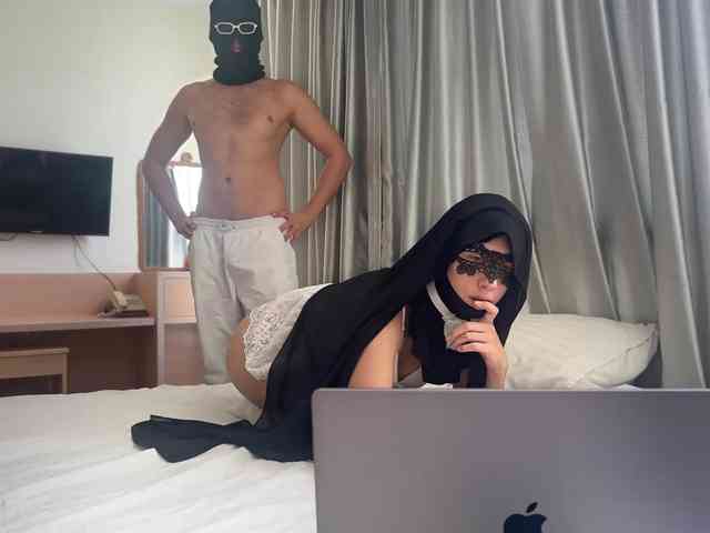 hiddenCrazySlut's chat room