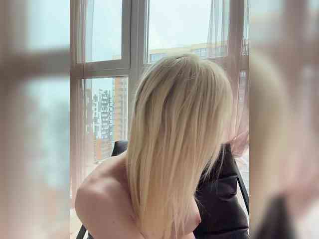 Cristi-Candy's chat room