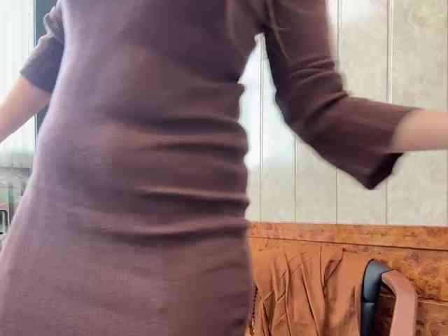 LustySass's chat room