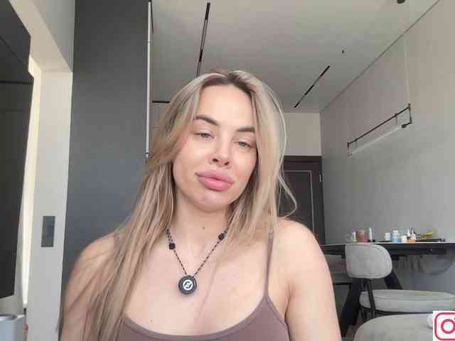 diffgirls1-1's chat room