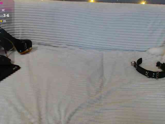 Icehotangel's chat room