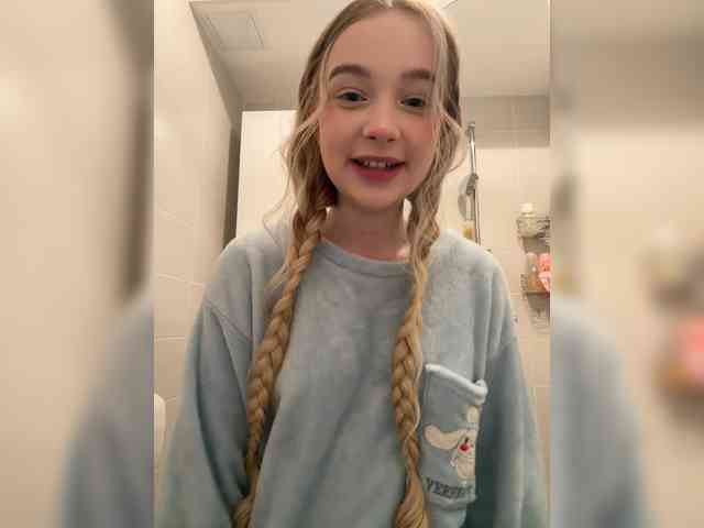 MimiMila's chat room