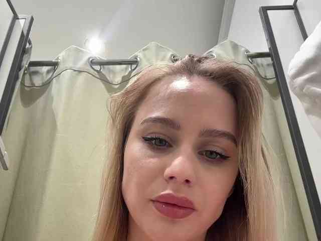 _Katrinka_'s chat room