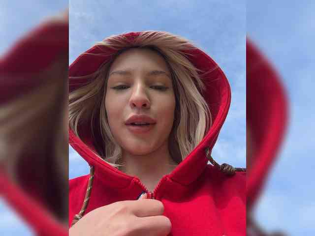 Cristi-Candy's chat room