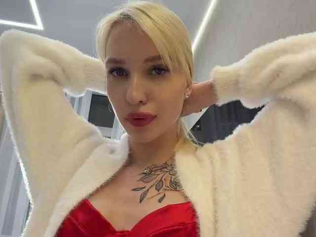 Cristi-Candy's chat room