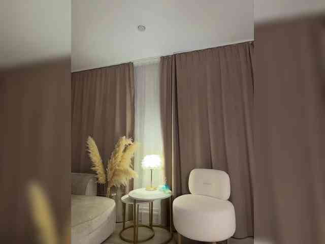 AnyaAngel's chat room