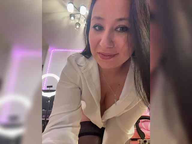 -Lune's chat room