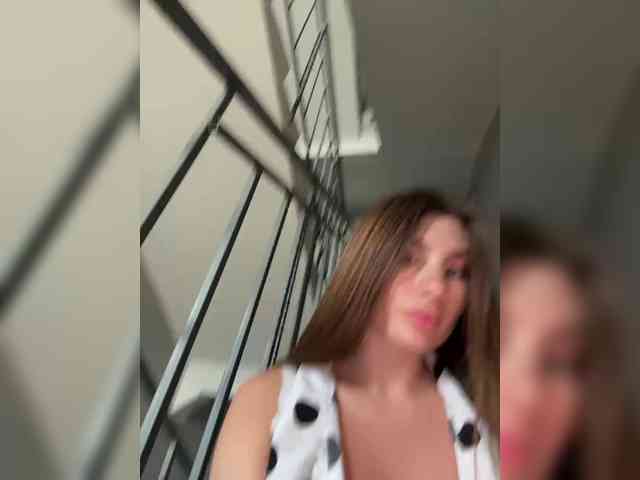-EmilyBaby-'s chat room