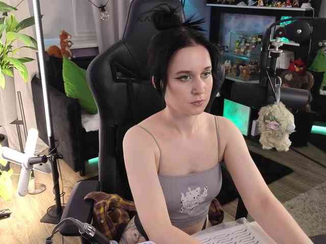 Kira_Li_Lime's chat room