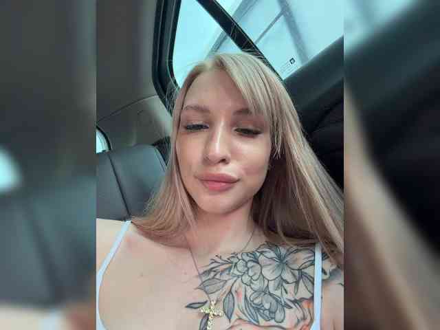 Cristi-Candy's chat room