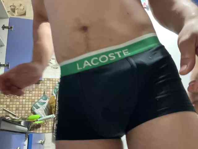 -LinaMark-'s chat room