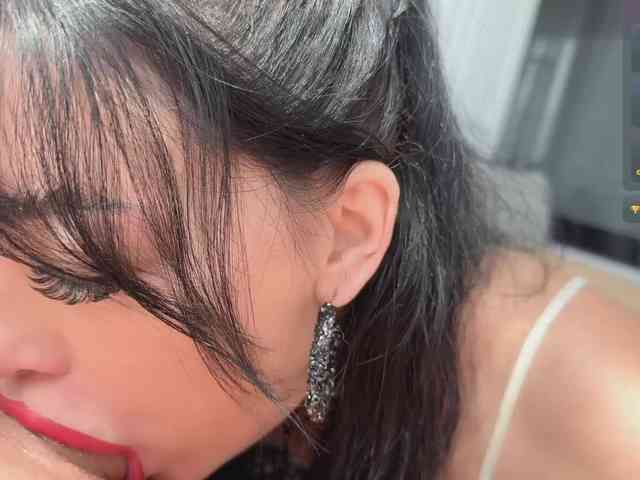 Travel-couple's chat room