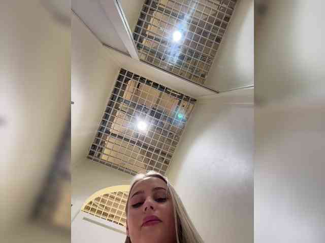 _Katrinka_'s chat room