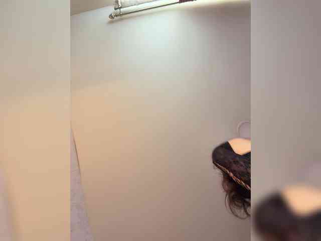 -MaybeBaby-'s chat room
