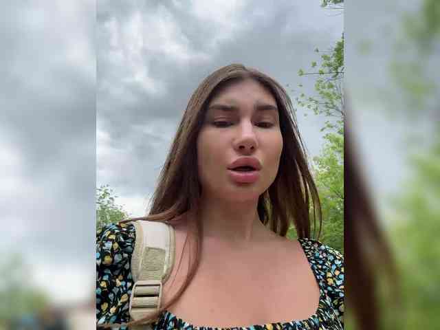 -EmilyBaby-'s chat room