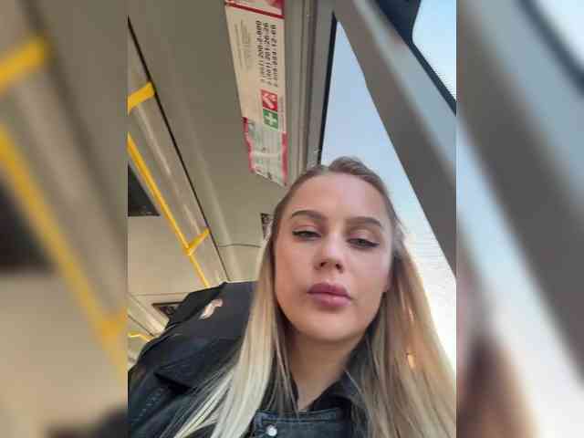 _Katrinka_'s chat room