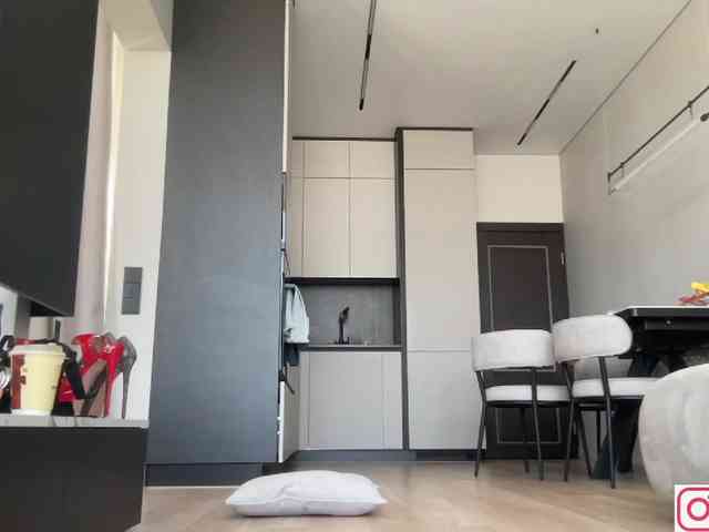 diffgirls1-1's chat room