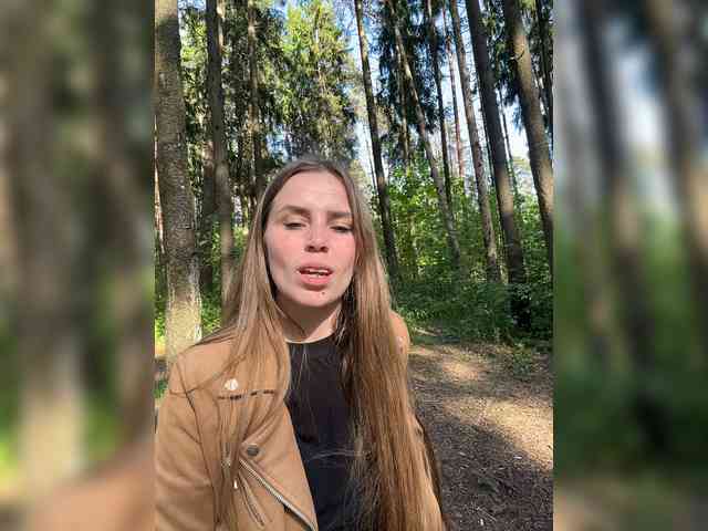 LolaSexxx's chat room