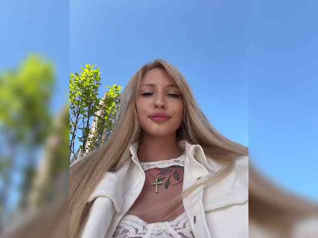 Cristi-Candy's chat room