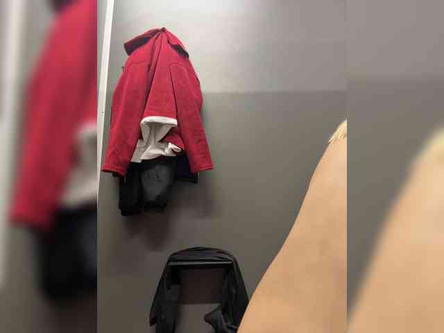 _Katrinka_'s chat room