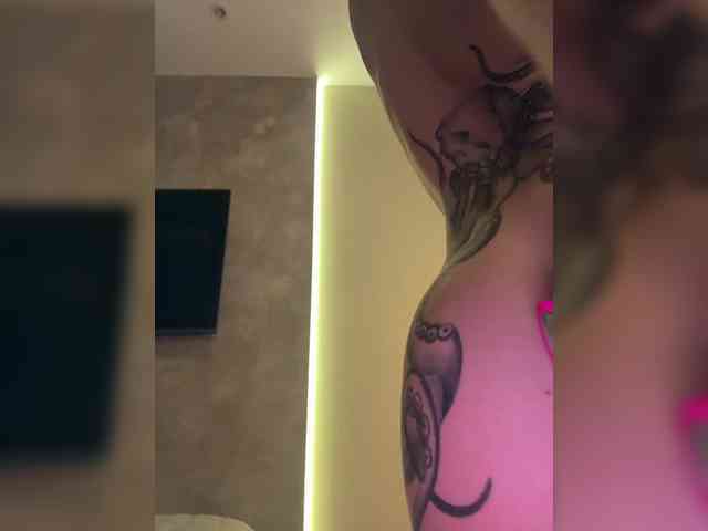 BonnieMur's chat room