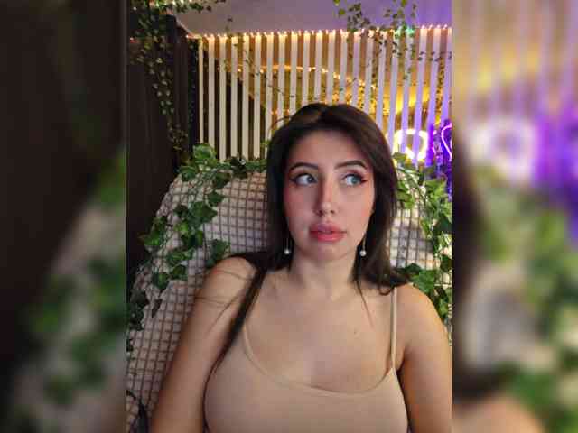 -Violetttttka-'s chat room