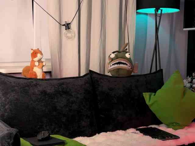Kira_Li_Lime's chat room