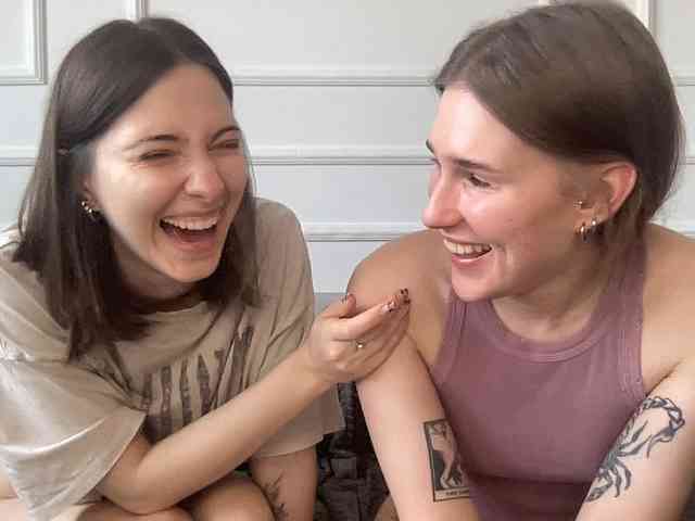 yoursweettreats's chat room