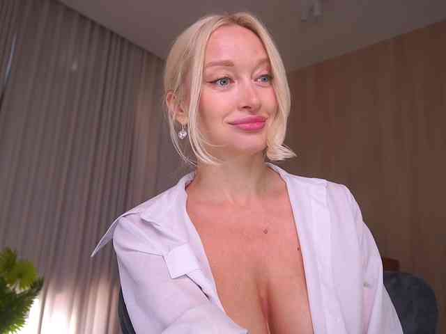 Sonya-reallsugar's chat room