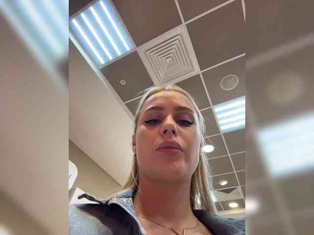 _Katrinka_'s chat room