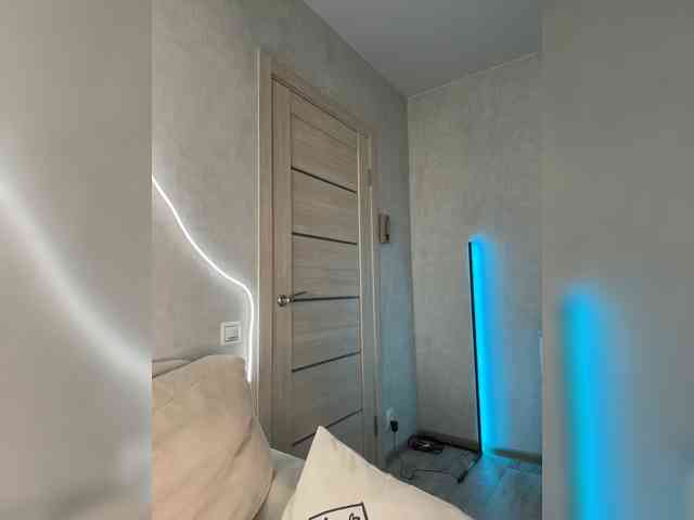 Mila-m's chat room