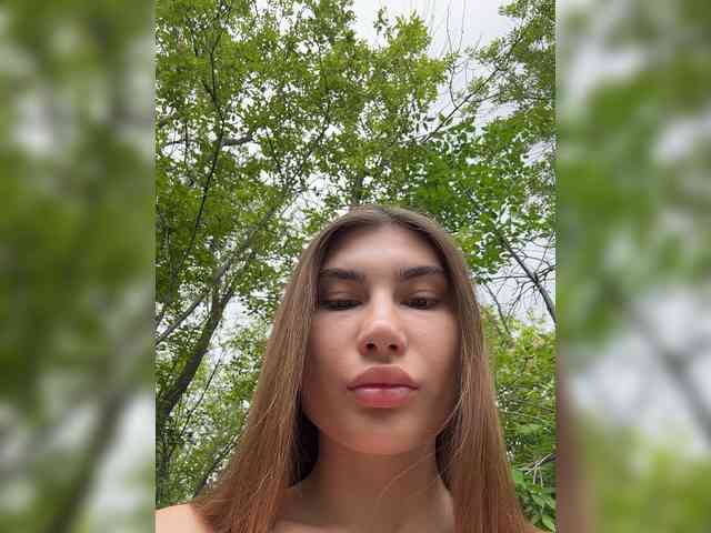 -EmilyBaby-'s chat room