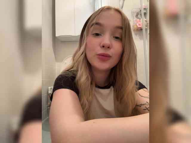 MimiMila's chat room