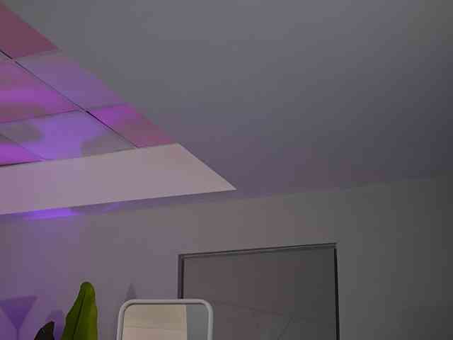 RaquelleVon's chat room