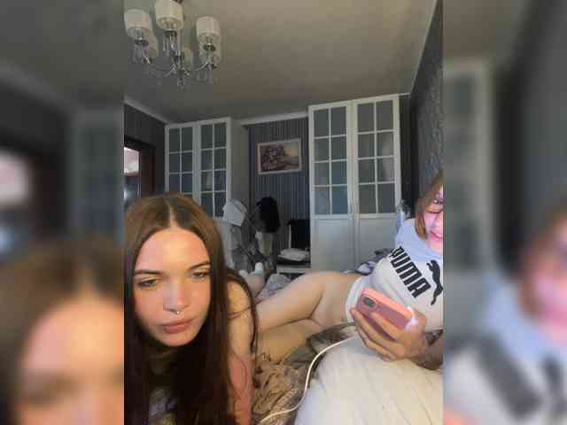 shyyyygirls's chat room