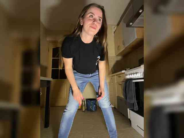 LolaSexxx's chat room