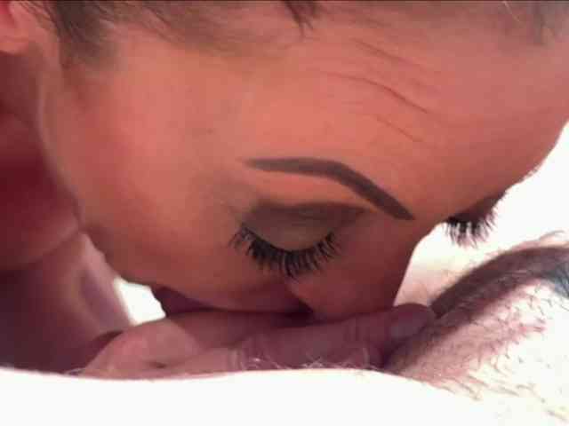 KinkyCaliCpl's chat room