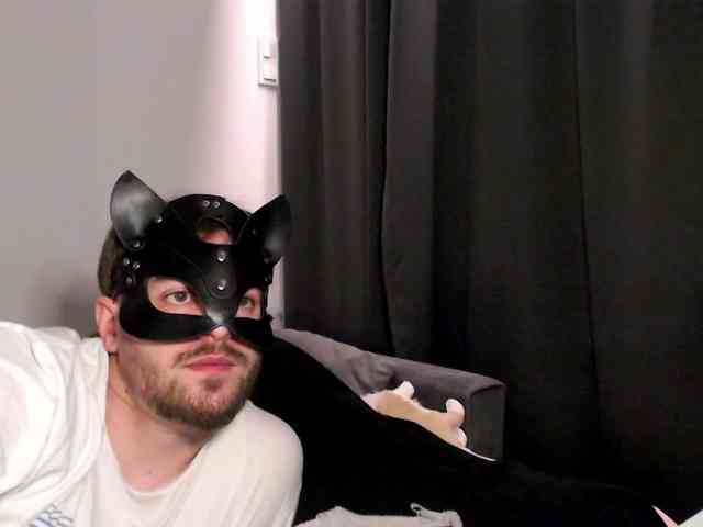 sexysecret69's chat room