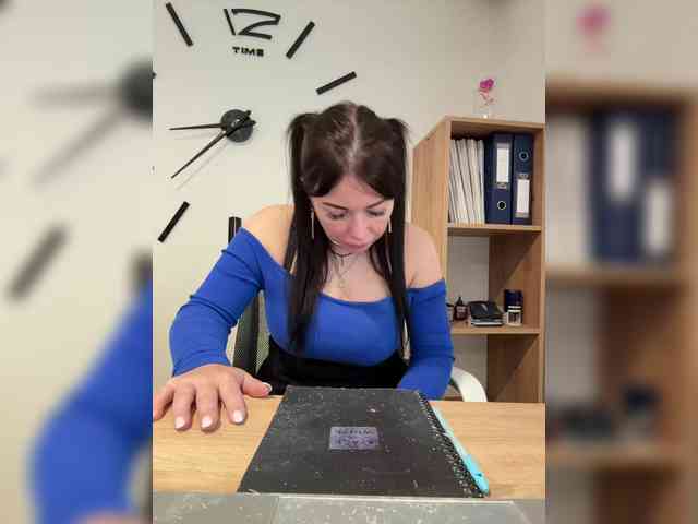 ANNA_Fox's chat room