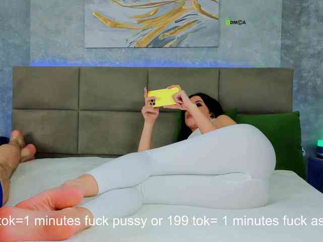 -Criss__Alex-__'s chat room