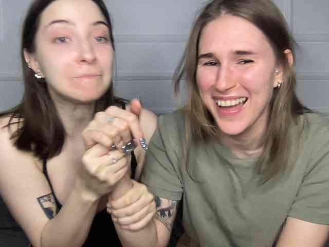 yoursweettreats's chat room