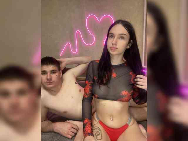 LeoCouple's chat room