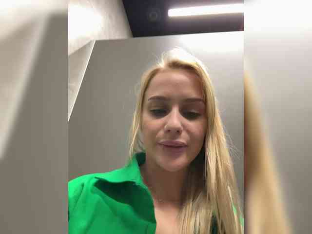 _Katrinka_'s chat room
