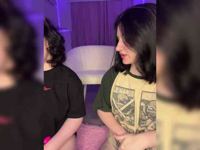 TeaseDuo's chat room