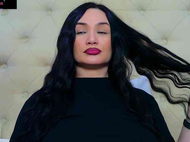 DaliyaArabian's chat room