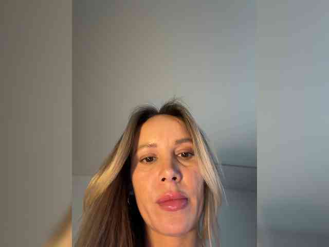 -CandyViki-'s chat room