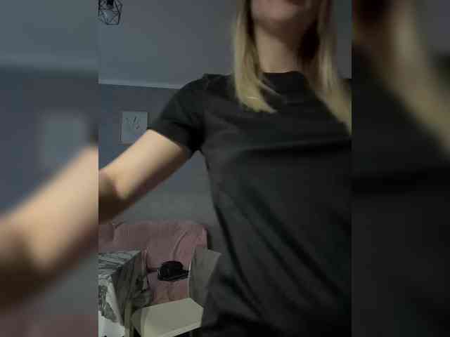 _Katrinka_'s chat room