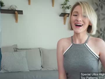 yournaughtypixie's chat room