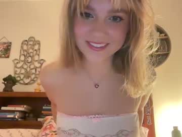 kittengirlxo's chat room
