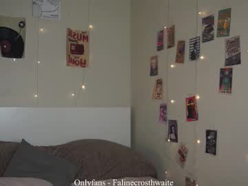 falinecrosthwaite's chat room